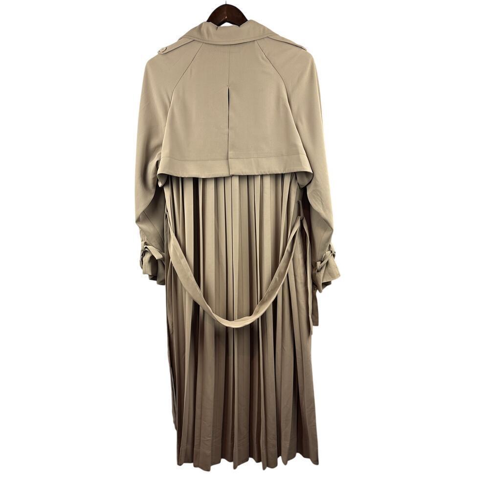Women’s Mulla Medium Tan Overcoat w/ Detachable Belt - Picture 3 of 5